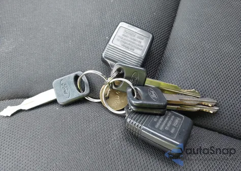 2017 Ford Police Interceptor z USA, uszkodzony, nr VIN 1FM5K8AT3HGC25647